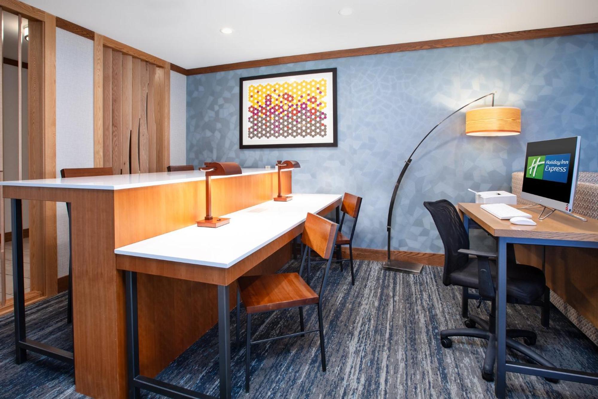 Holiday Inn Express & Suites Buffalo, An Ihg Hotel Esterno foto