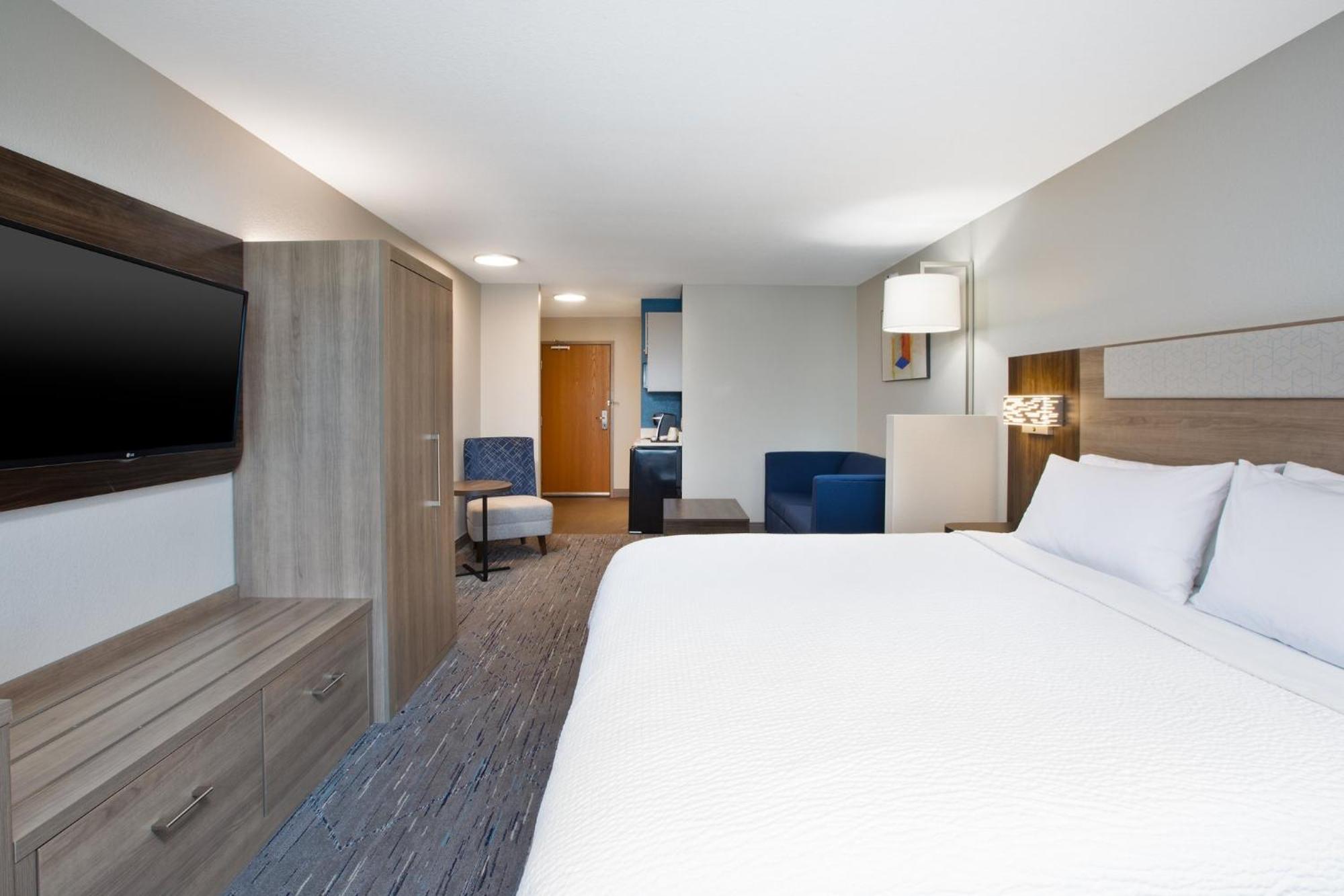 Holiday Inn Express & Suites Buffalo, An Ihg Hotel Esterno foto