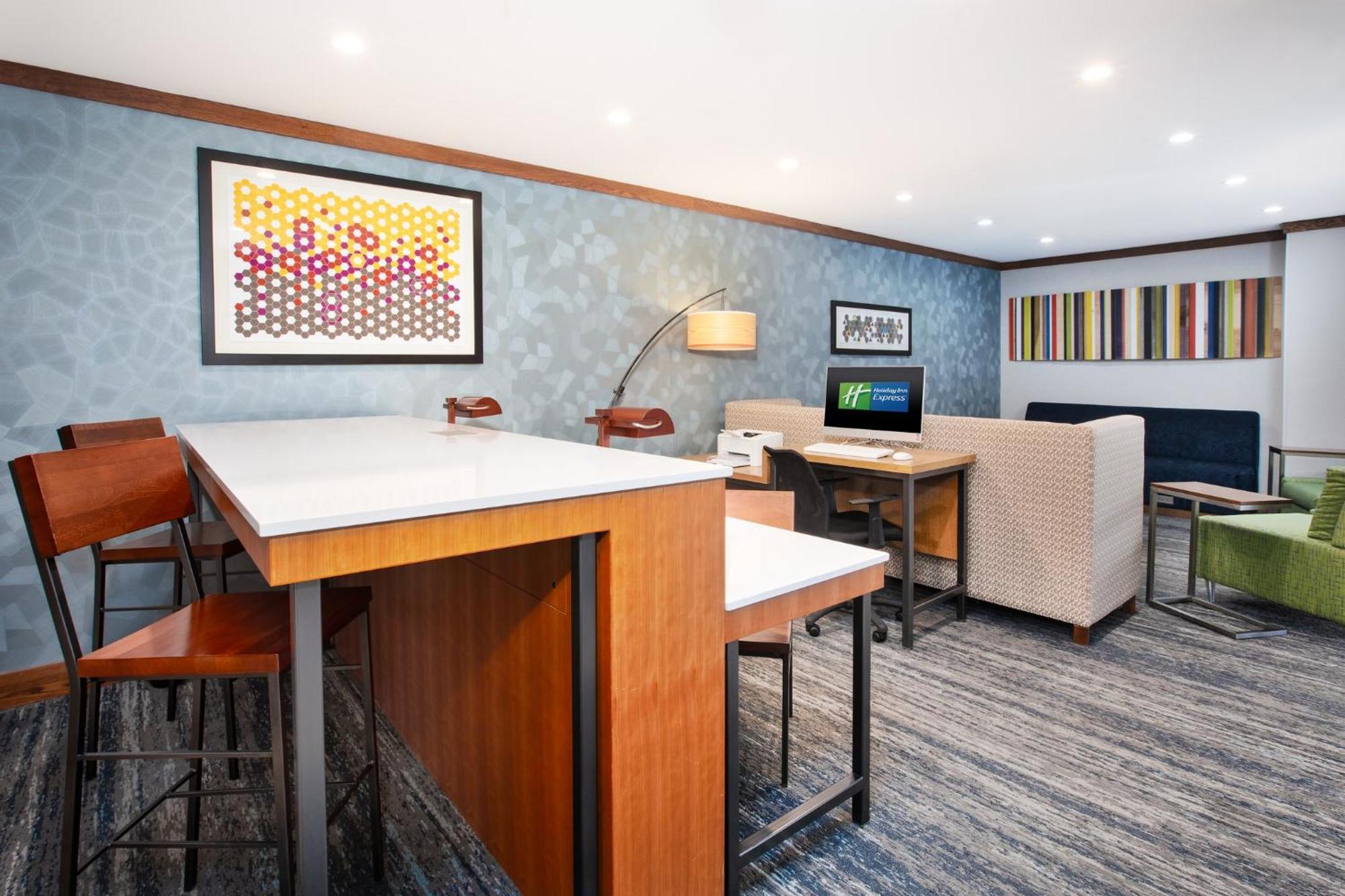 Holiday Inn Express & Suites Buffalo, An Ihg Hotel Esterno foto
